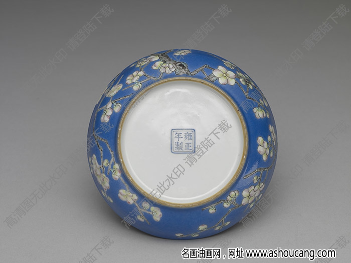 清雍正 琺瑯彩瓷藍(lán)地白梅碟 高清大圖下載
