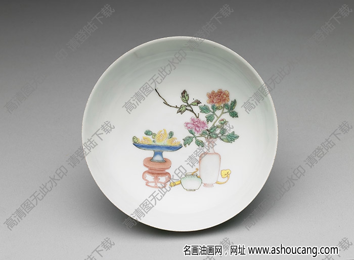 清乾隆 琺瑯彩粉藍地博古花卉碟 高清大圖下載