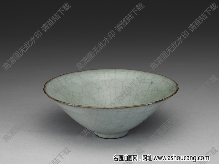 南宋 官窯青瓷葵口茶盞 高清大圖下載