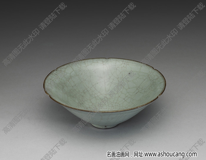 南宋 官窯青瓷葵口茶盞 高清大圖下載