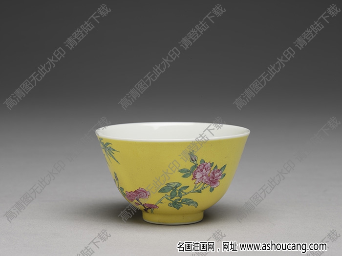 清雍正 琺瑯彩瓷黃地月季翠竹鐘 高清大圖下載